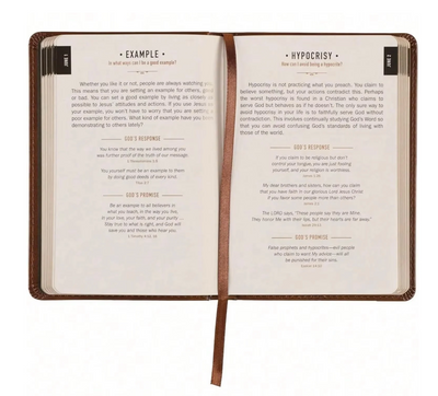 One Minute With God: 365-Day Devotional Prayer Book for Men